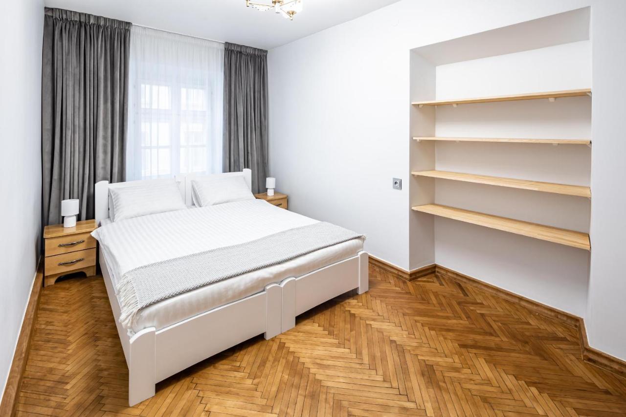 Romari Apartment Вірменська リヴィウ エクステリア 写真