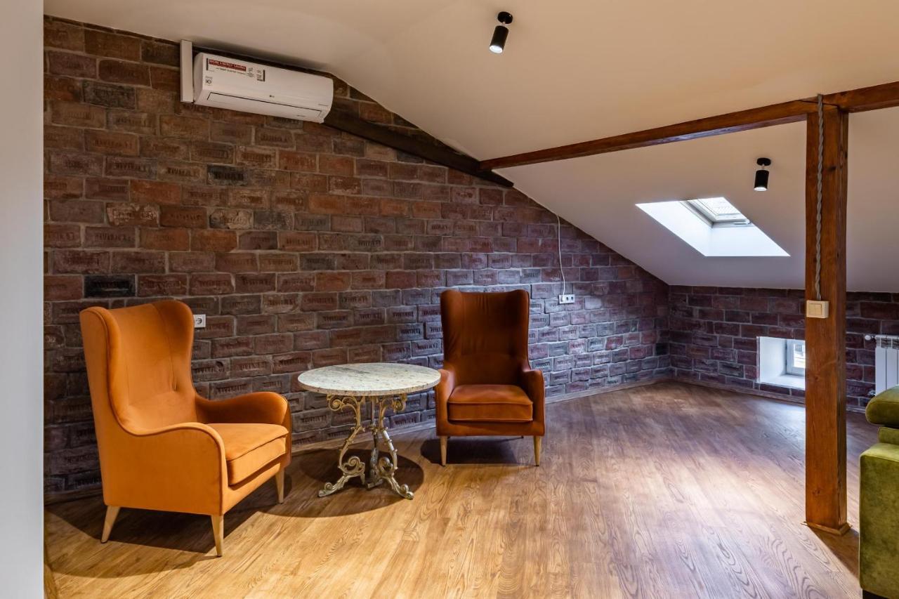 Romari Apartment Вірменська リヴィウ エクステリア 写真
