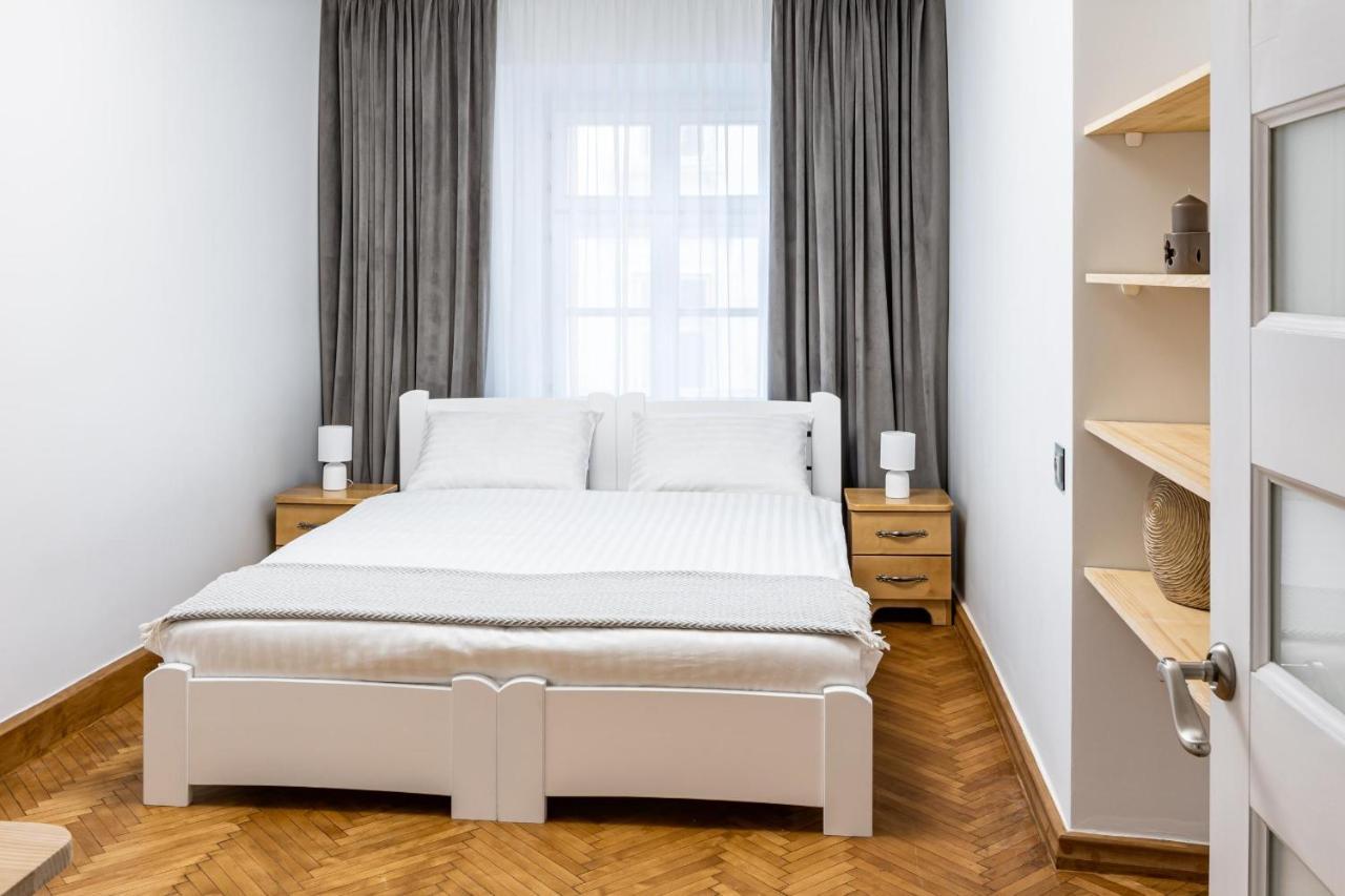Romari Apartment Вірменська リヴィウ エクステリア 写真