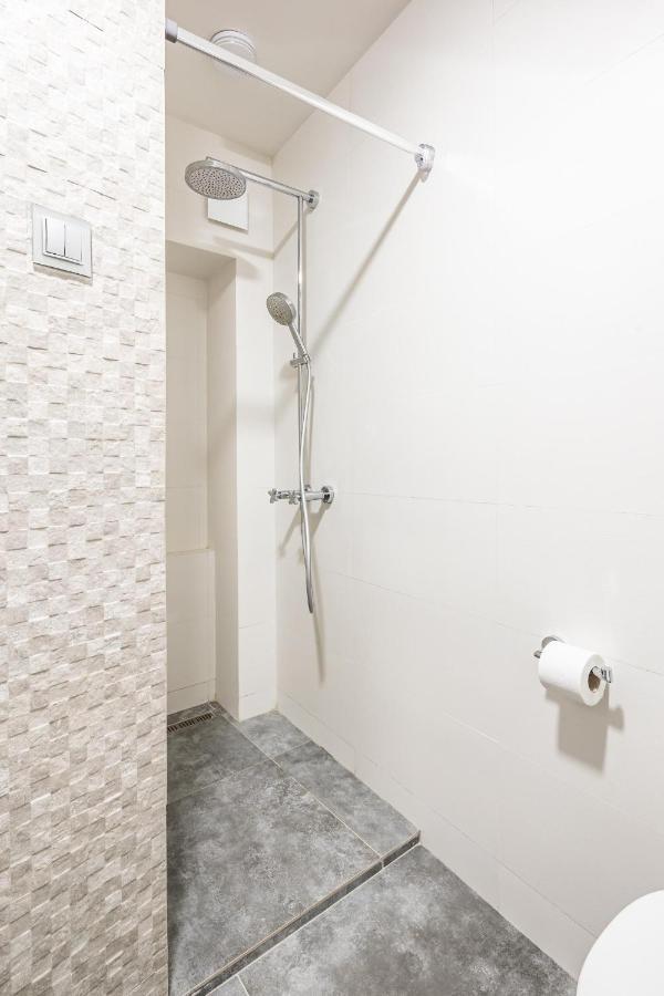 Romari Apartment Вірменська リヴィウ エクステリア 写真
