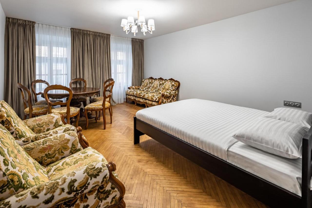 Romari Apartment Вірменська リヴィウ エクステリア 写真